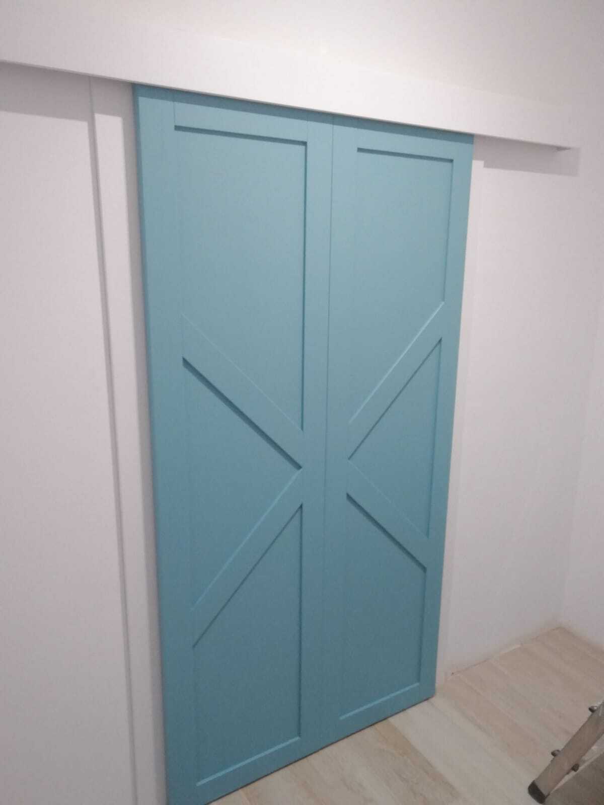 Trabajo terminado de puertas a medida